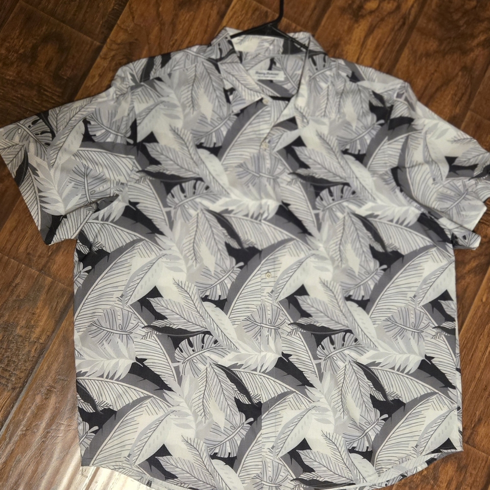 Tommy Bahama Black and White Casual Button Down Shirt